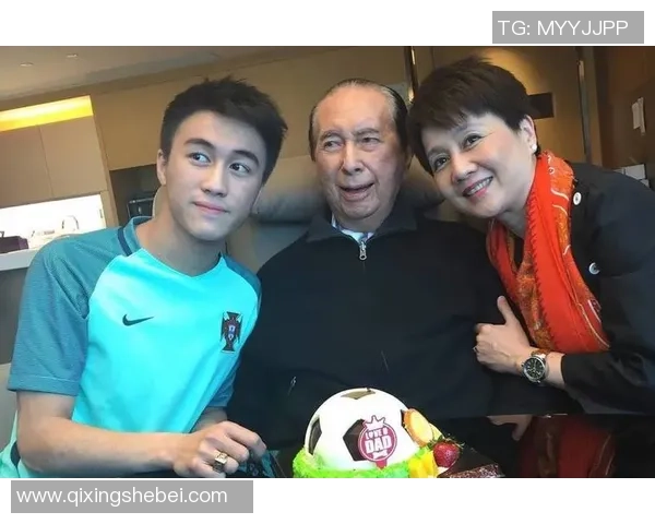 从街头少年到世界巨星一位足球球星用汗水书写的逆袭传奇 从街头少年到世界巨星一位足球球星用汗水书写的逆袭传奇