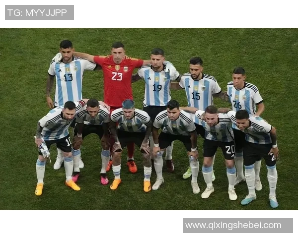 时间的脚步与荣耀的足迹 足球巨星的传奇人生与历史瞬间