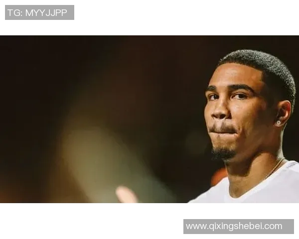 绿帽足球球星的背后故事:从失落到自我救赎的心路历程